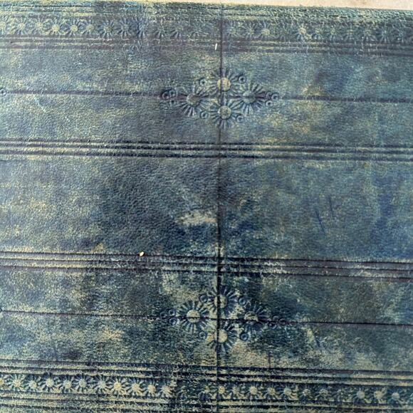 Vintage Handcrafted Leather Wallet – Blue Tooled Leather With Woven Accents - Picture 5 of 12